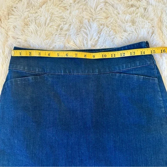 Talbots Women’s Denim Blue Skirt Size: 6 Petite - Picture 4 of 7